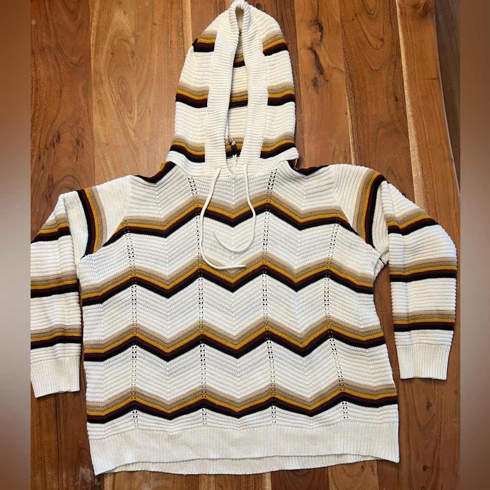 Trendy Threads Chevron Striped Hoodie